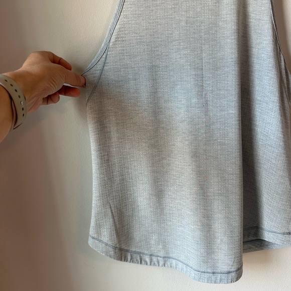 lululemon Long Distance Running Tank Heathered Hail Size 4 - Picture 3 of 15